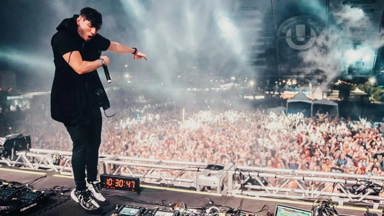 3LAU Faces Lawsuit Over $11.7 Million NFT Sale